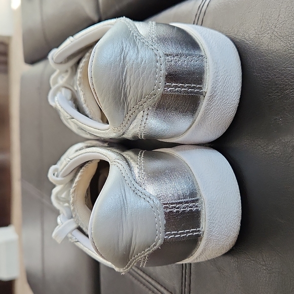 CONVERSE breakpoint Ox metallic silver!! - Picture 6 of 9